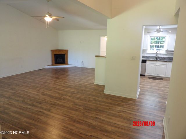 101 Woodcrest Circle, New Bern, NC 28560