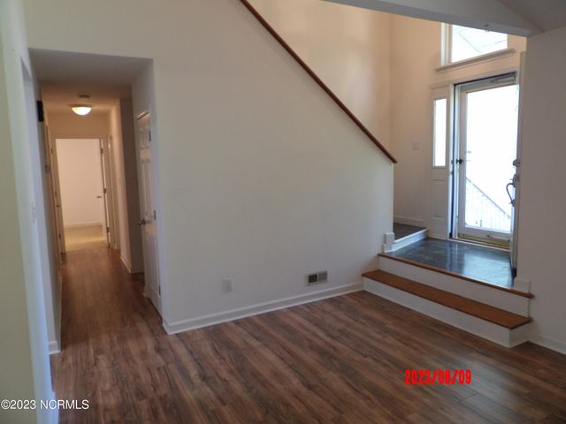 101 Woodcrest Circle, New Bern, NC 28560