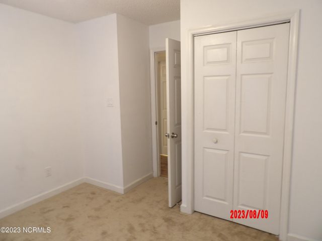 101 Woodcrest Circle, New Bern, NC 28560