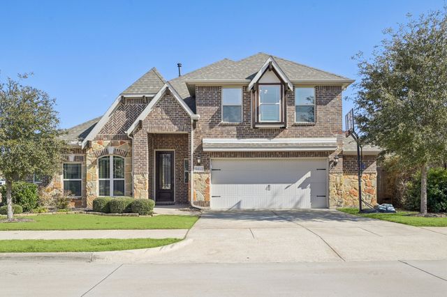 9413 Lakeway Drive, Argyle, TX 76226