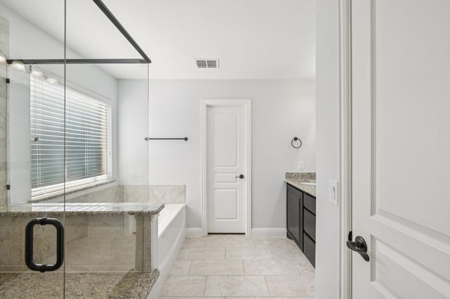 9413 Lakeway Drive, Argyle, TX 76226