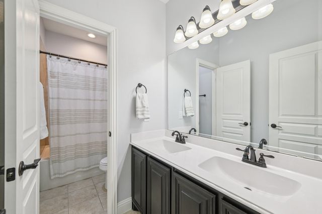 9413 Lakeway Drive, Argyle, TX 76226