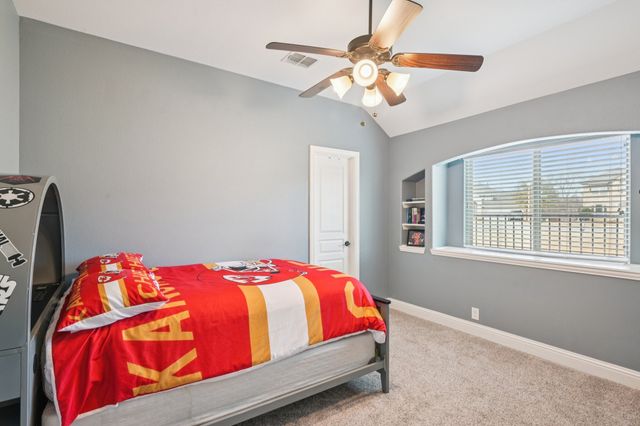 9413 Lakeway Drive, Argyle, TX 76226