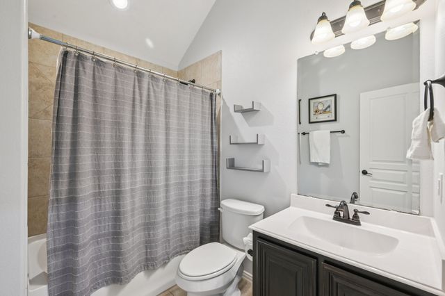 9413 Lakeway Drive, Argyle, TX 76226