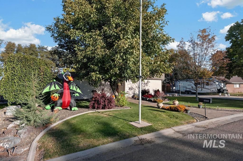 1810 Primrose Dr, Nampa, ID 83686 photo 4