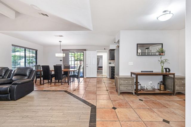7806 Antelope Rd, Citrus Heights, CA 95610