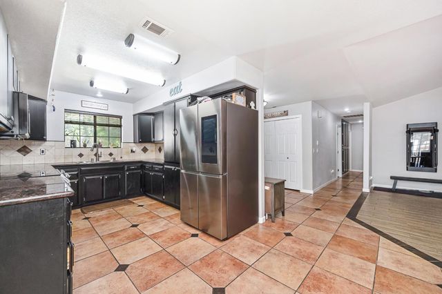 7806 Antelope Rd, Citrus Heights, CA 95610