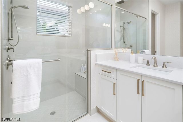 2657 Hyacinth PL, Naples, FL 34112