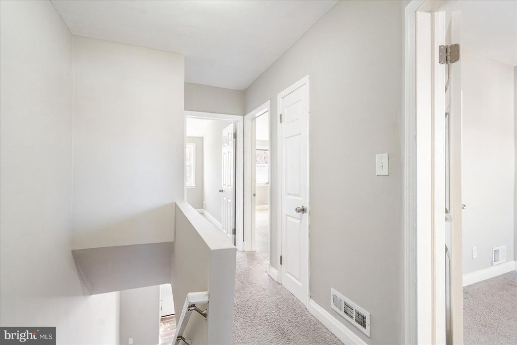 Image 26 of property listing at 706 NORRIS LN, Baltimore, MD 21221