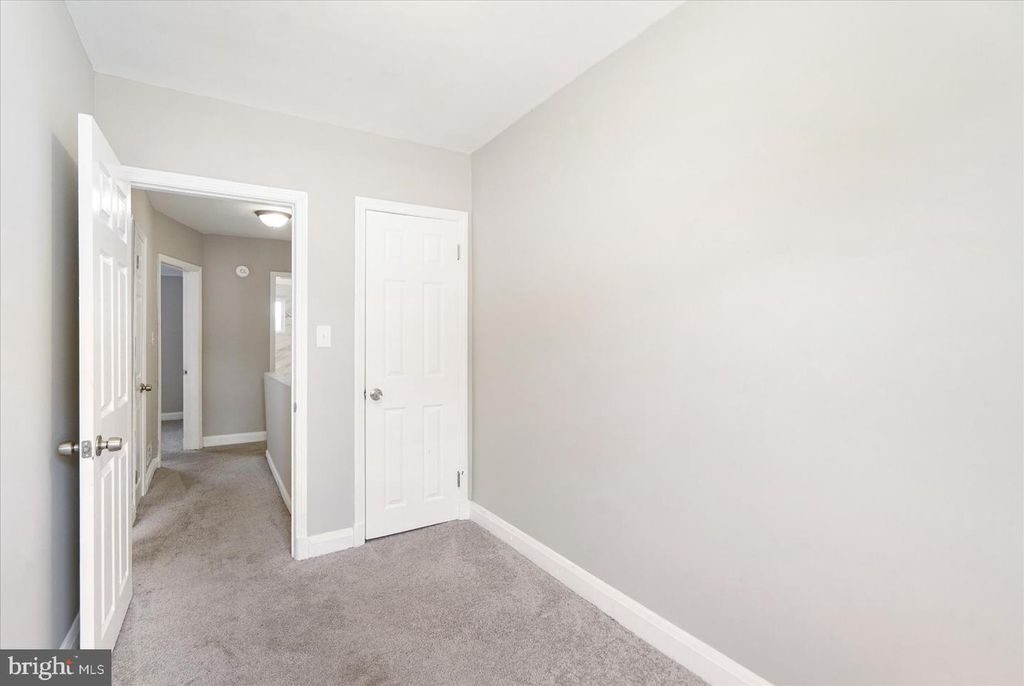 Image 29 of property listing at 706 NORRIS LN, Baltimore, MD 21221
