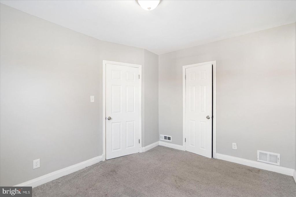 Image 35 of property listing at 706 NORRIS LN, Baltimore, MD 21221