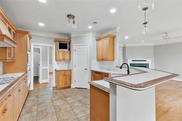 617 Gold Buillon W Drive, Dawsonville, GA 30534