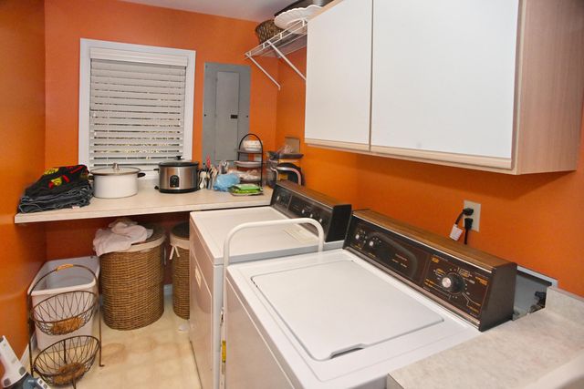 105 S Merrivale Avenue, Beverly Shores, IN 46301