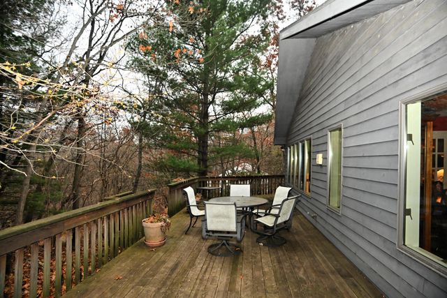 105 S Merrivale Avenue, Beverly Shores, IN 46301