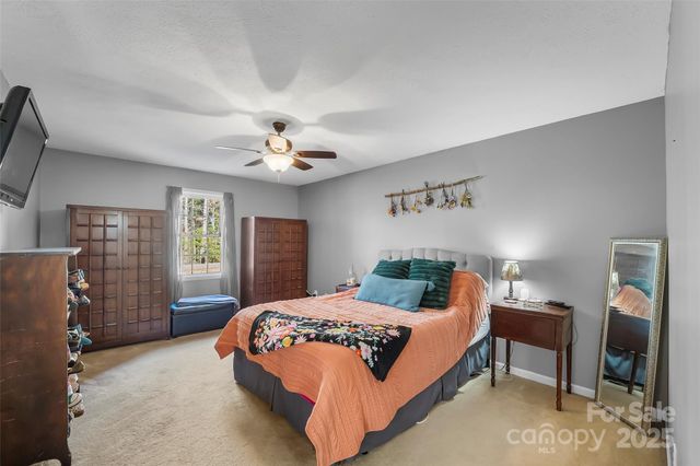 2765 Hollybrook Lane, Morganton, NC 28655