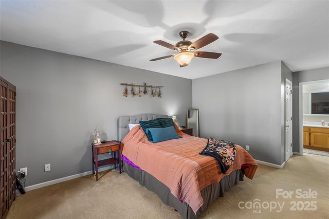 2765 Hollybrook Lane, Morganton, NC 28655