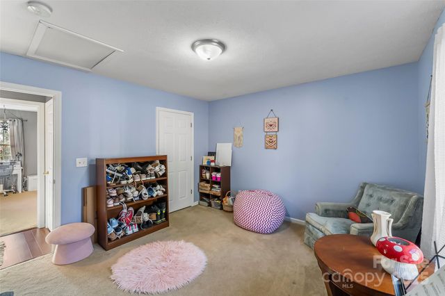 2765 Hollybrook Lane, Morganton, NC 28655