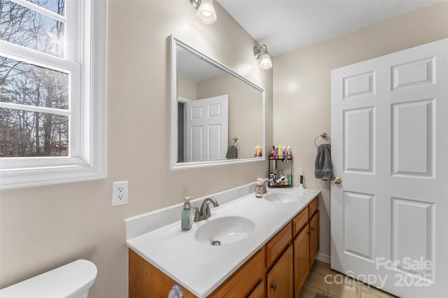 2765 Hollybrook Lane, Morganton, NC 28655