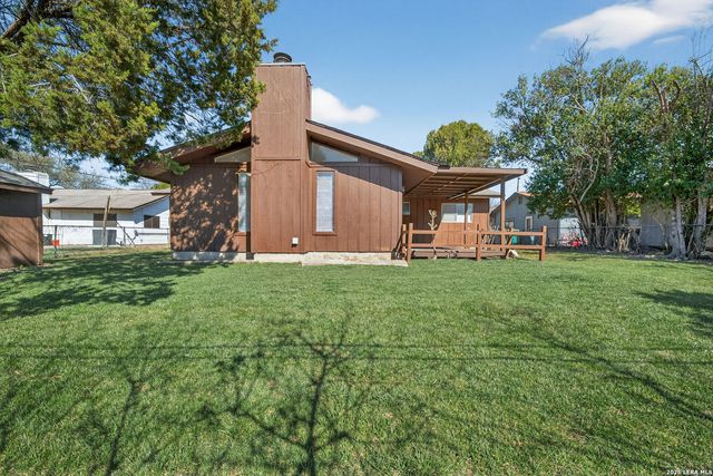 222 Cherrywood, Live Oak, TX 78233