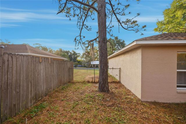 14 CEDAR TREE TERRACE, Ocala, FL 34472