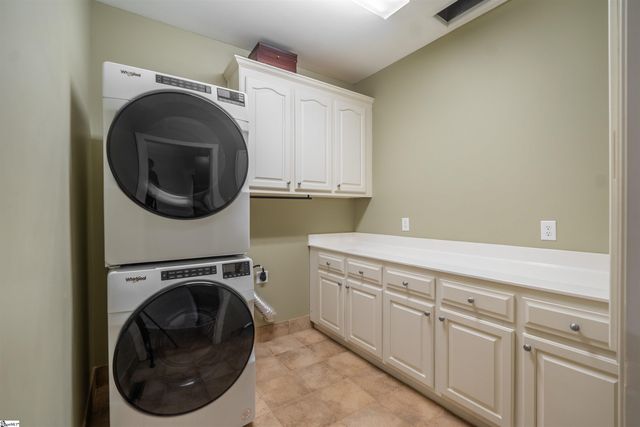 323 Waters Road, Taylors, SC 29687
