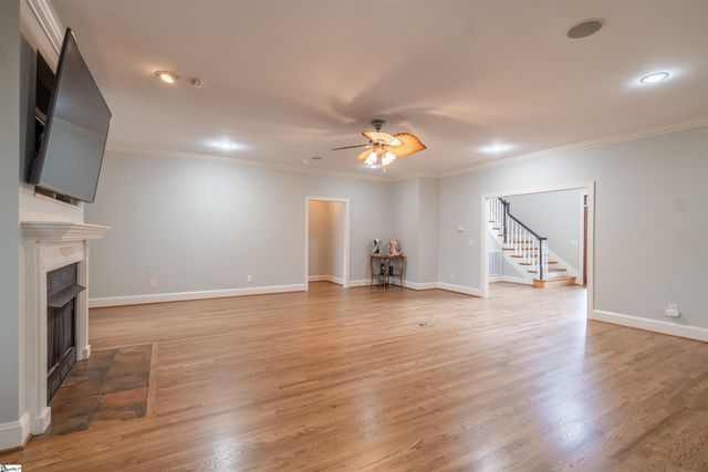 323 Waters Road, Taylors, SC 29687