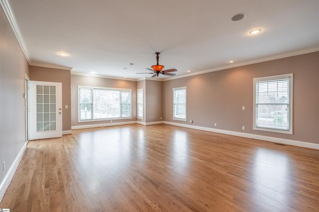 323 Waters Road, Taylors, SC 29687