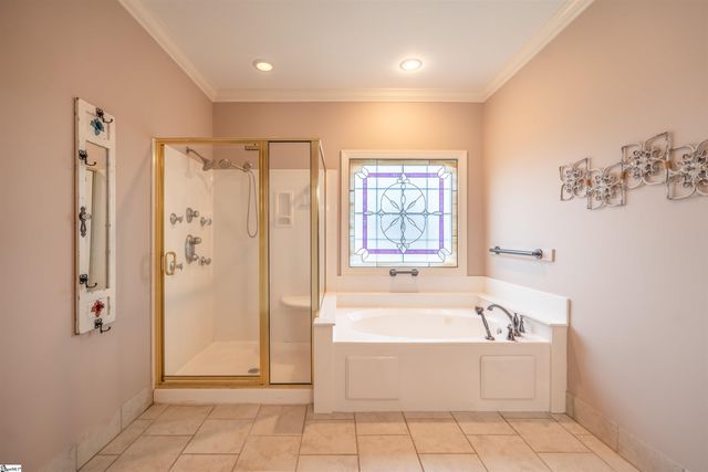 323 Waters Road, Taylors, SC 29687