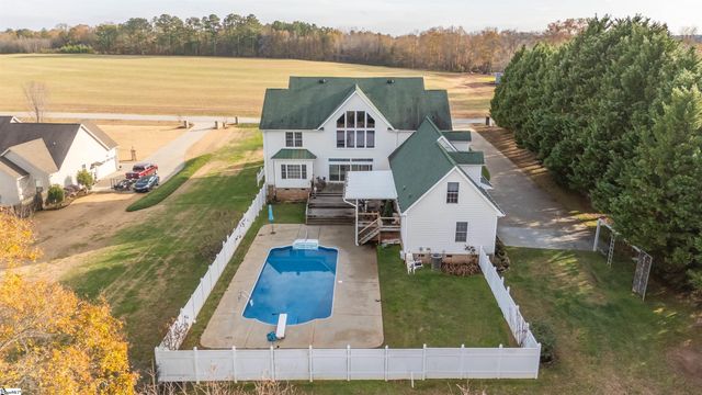 323 Waters Road, Taylors, SC 29687