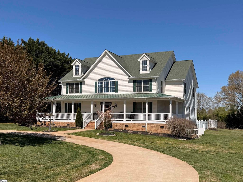 323 Waters Road, Taylors, SC 29687