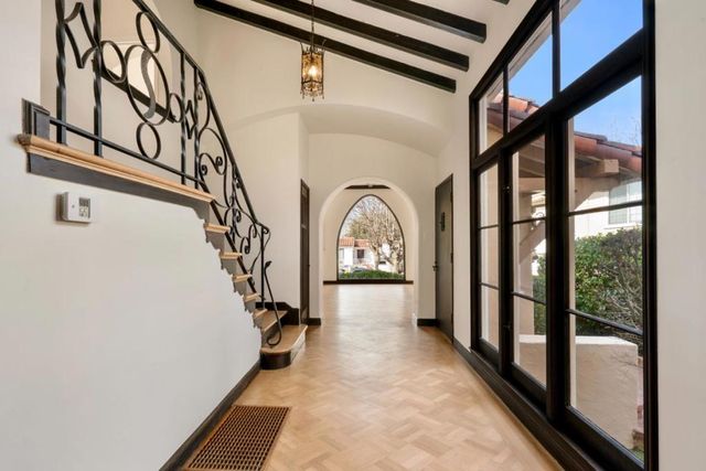 611 Hillcrest Boulevard, Millbrae, CA 94030