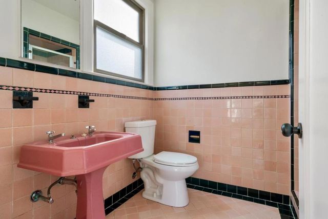 611 Hillcrest Boulevard, Millbrae, CA 94030