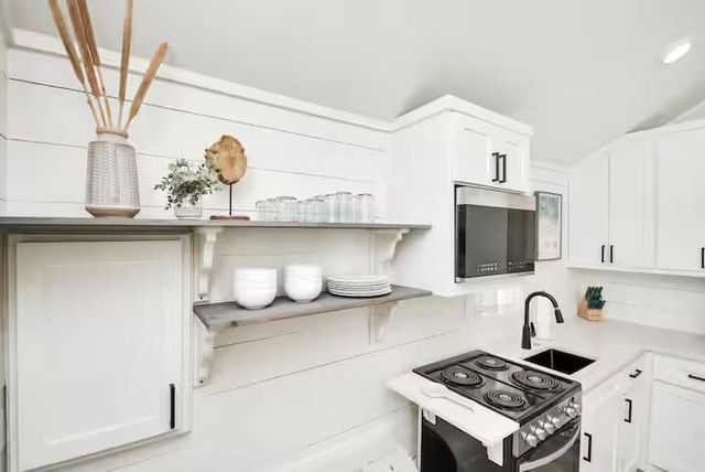 5324 Avenue L, Galveston, TX 77551