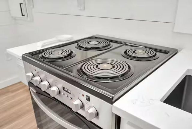 5324 Avenue L, Galveston, TX 77551