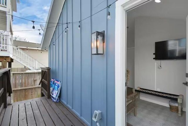 5324 Avenue L, Galveston, TX 77551