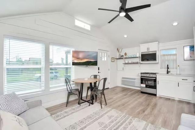 5324 Avenue L, Galveston, TX 77551