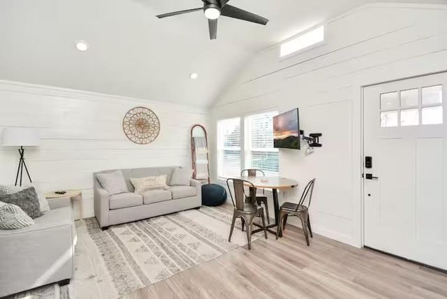 5324 Avenue L, Galveston, TX 77551