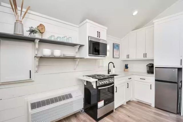 5324 Avenue L, Galveston, TX 77551