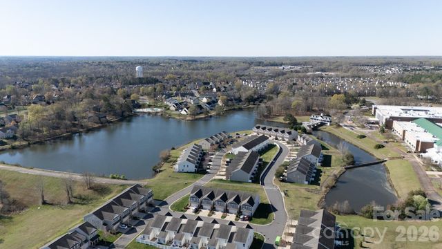 814 Summerlake Drive, Fort Mill, SC 29715