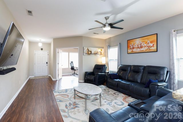 814 Summerlake Drive, Fort Mill, SC 29715