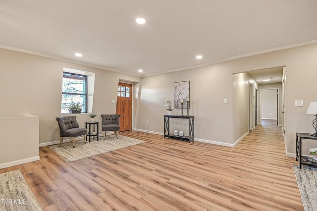 443 Henson Road, Bristol, TN 37620