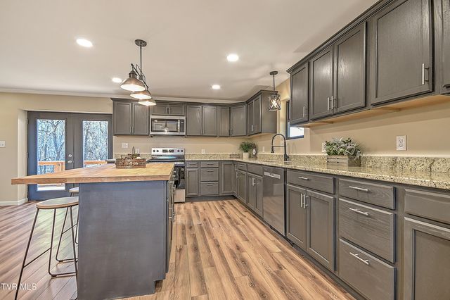 443 Henson Road, Bristol, TN 37620