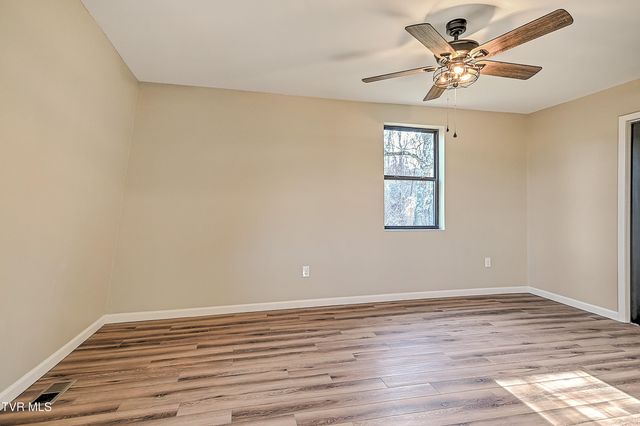 443 Henson Road, Bristol, TN 37620