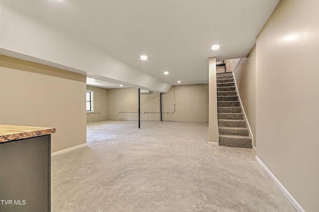 443 Henson Road, Bristol, TN 37620