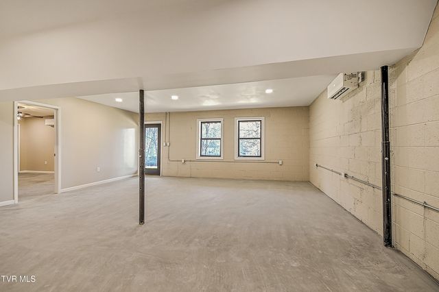 443 Henson Road, Bristol, TN 37620