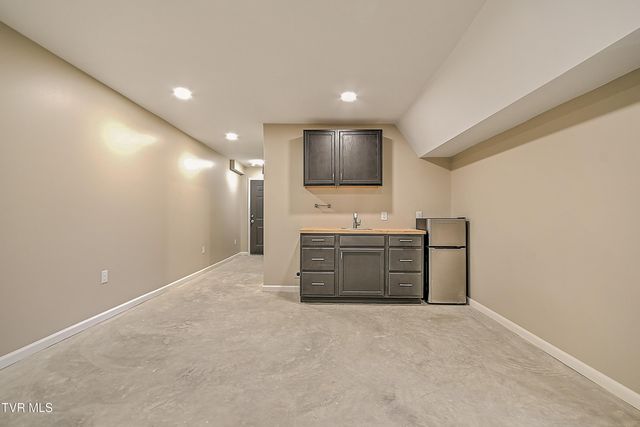 443 Henson Road, Bristol, TN 37620