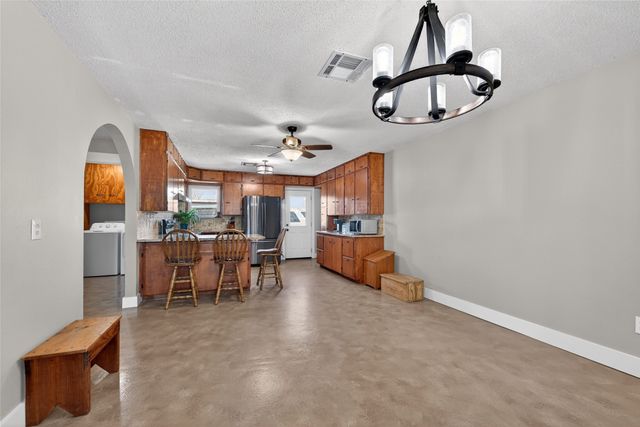 4506 Old Marlin Road Road, Waco, TX 76705