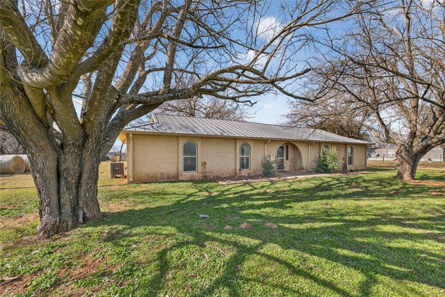 4506 Old Marlin Road Road, Waco, TX 76705