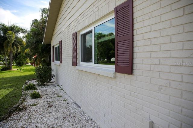 5726 TIMBER LAKE DRIVE, Sarasota, FL 34243
