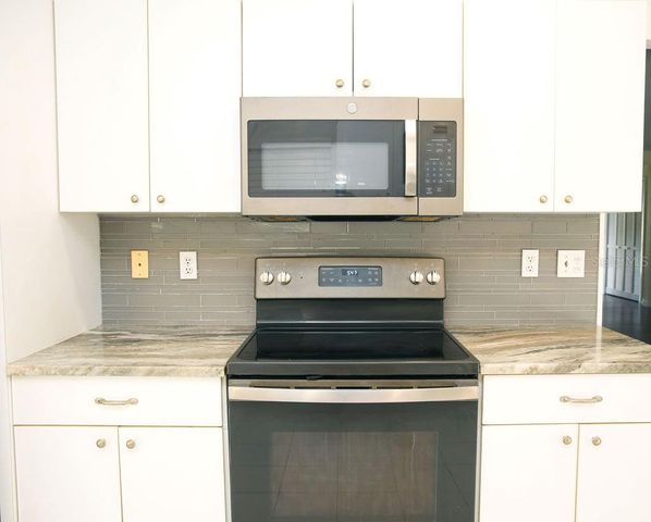 5726 TIMBER LAKE DRIVE, Sarasota, FL 34243
